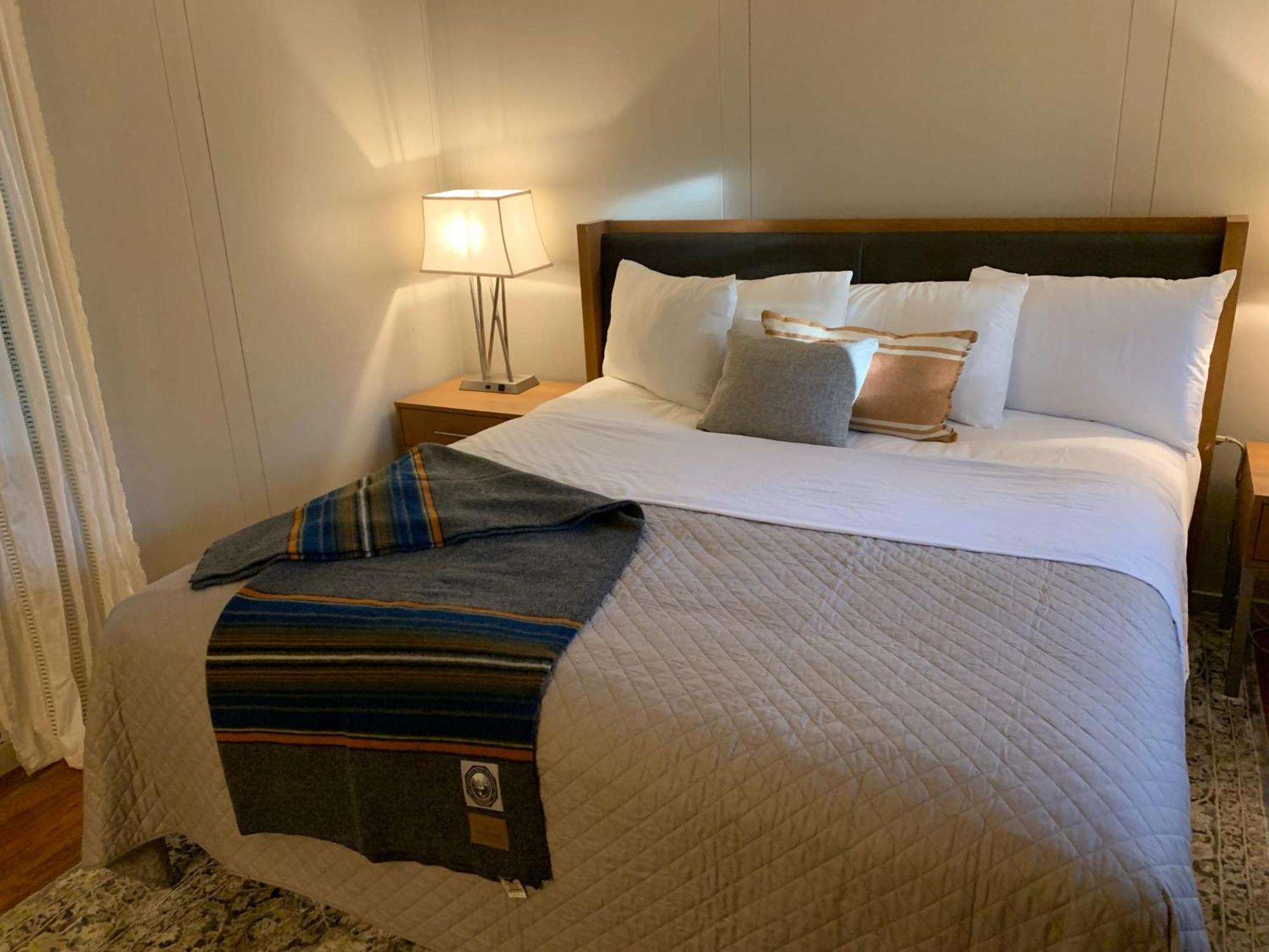 Loblolly Pines Adventure Cabin 4 King ยูเรกาสปริงส์ ภายนอก รูปภาพ